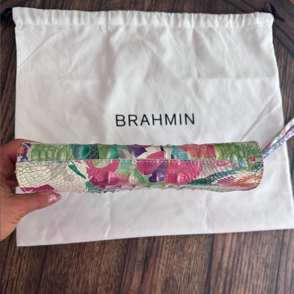 NWOT Brahmin Daisy Daylily Melbourne Leather Wristlet Clutch - Picture 6 of 14